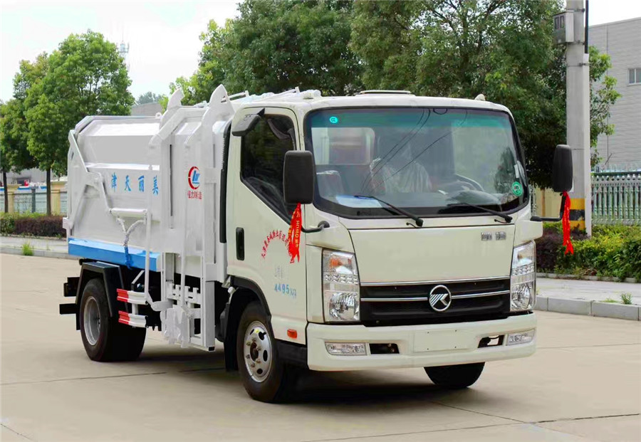 凯马3300侧装压缩式垃圾车3.jpg
