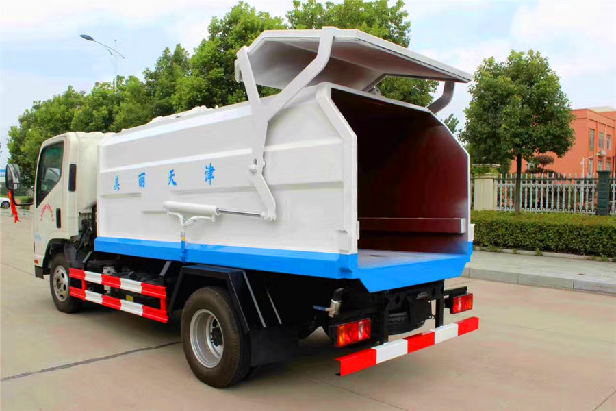 凯马3300侧装压缩式垃圾车1.jpg