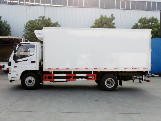 福田欧马可单排国五5.1米6米冷藏车1.jpg